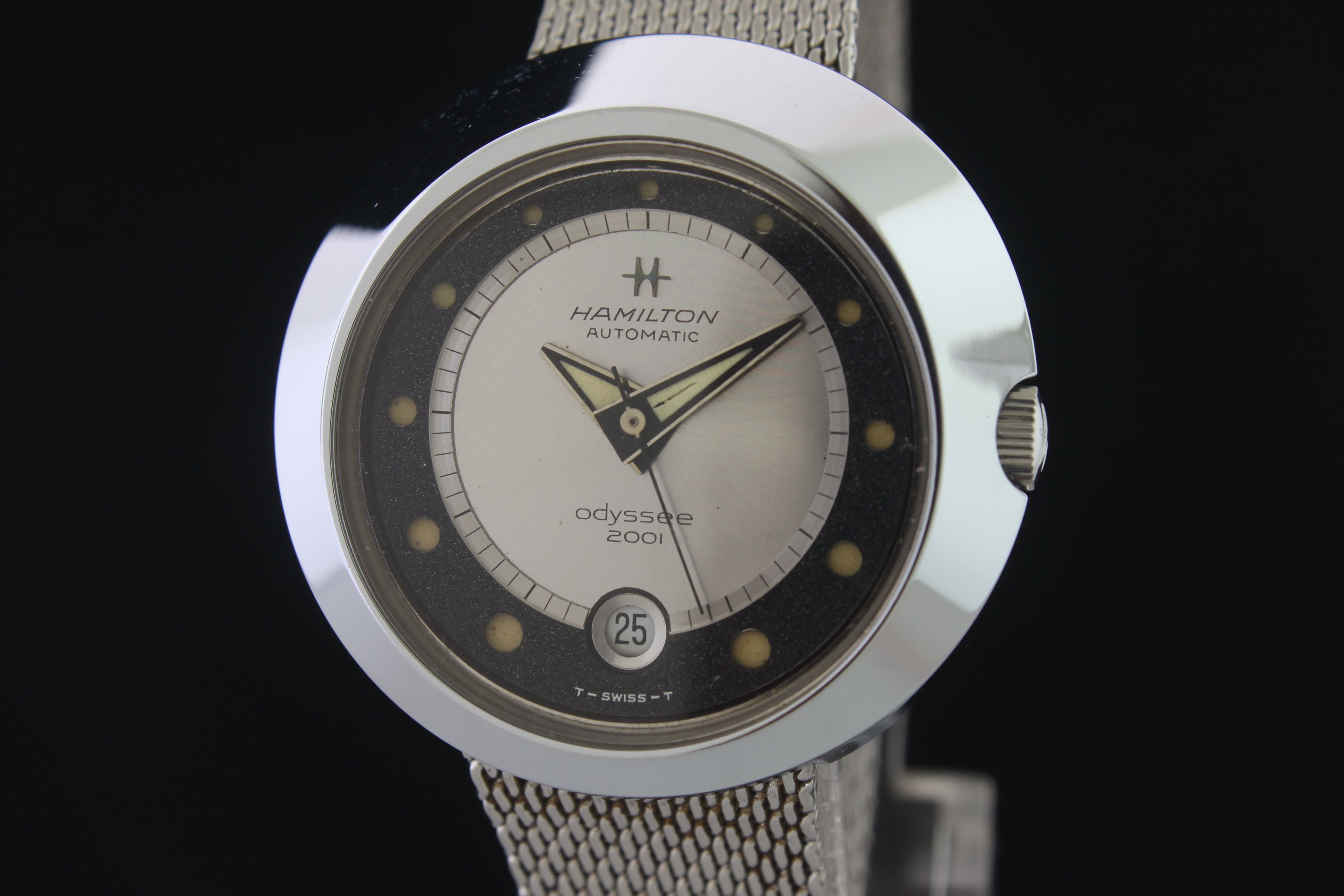 Waltham LCD 2001 – 20th Century Watches